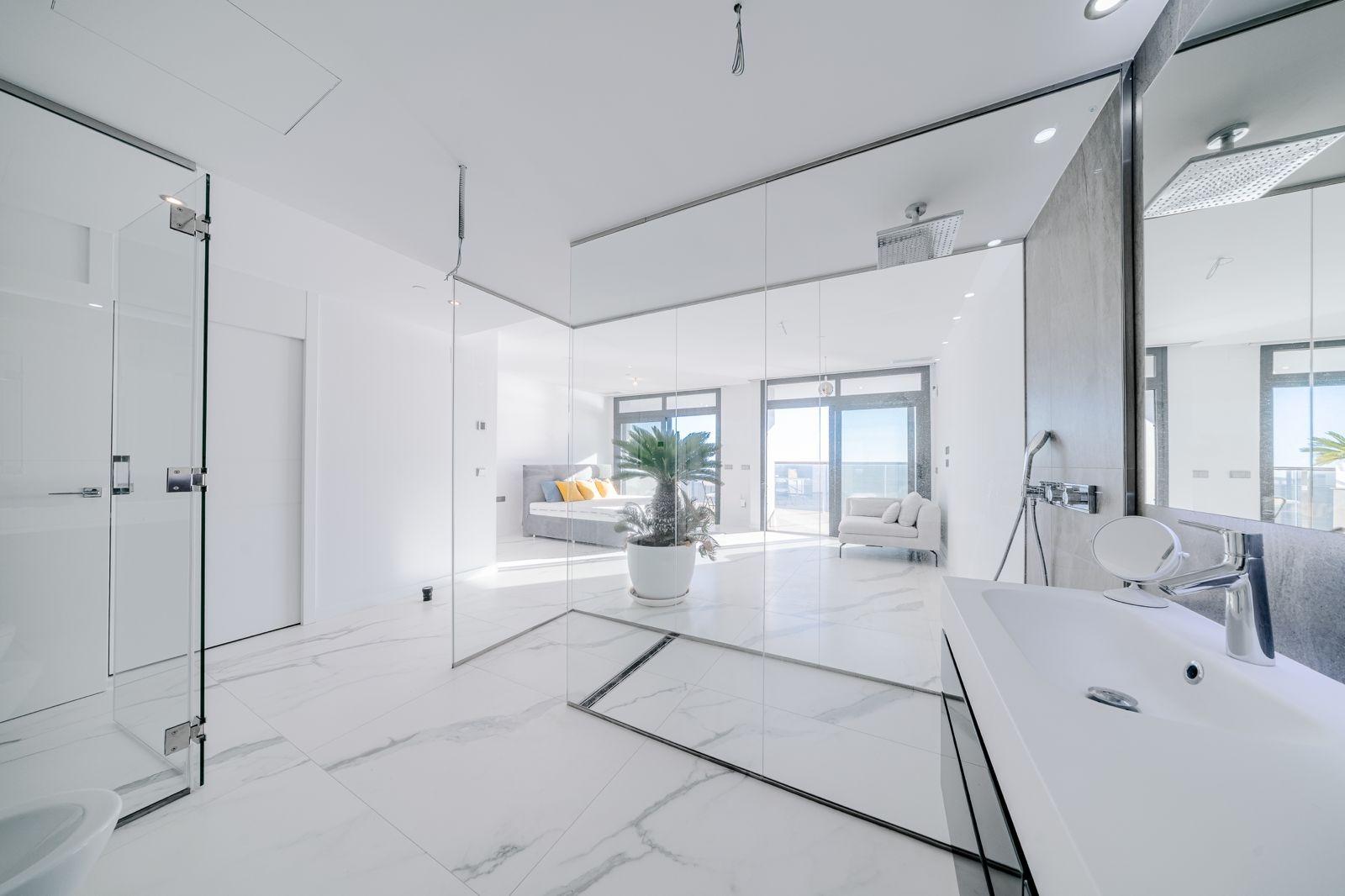 Premium Apartment at Sunset Cliffs – 29th Floor
