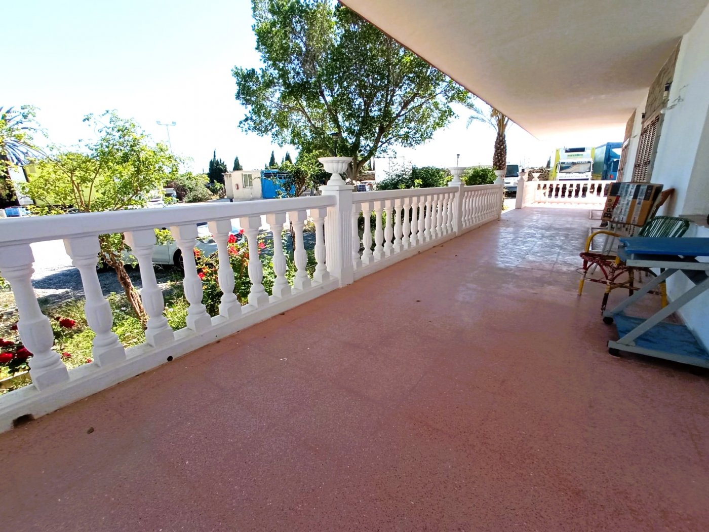 INDEPENDENT VILLA OF 500M2 – LAND OF 10,000M2 NEXT TO BONALBA – MUCHAMIEL