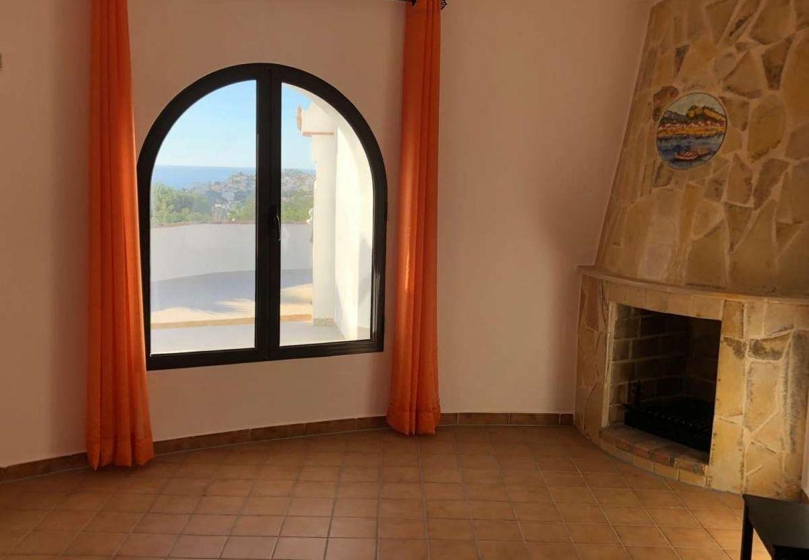 Villa with Sea Views in Cumbre del Sol 🏡🌊