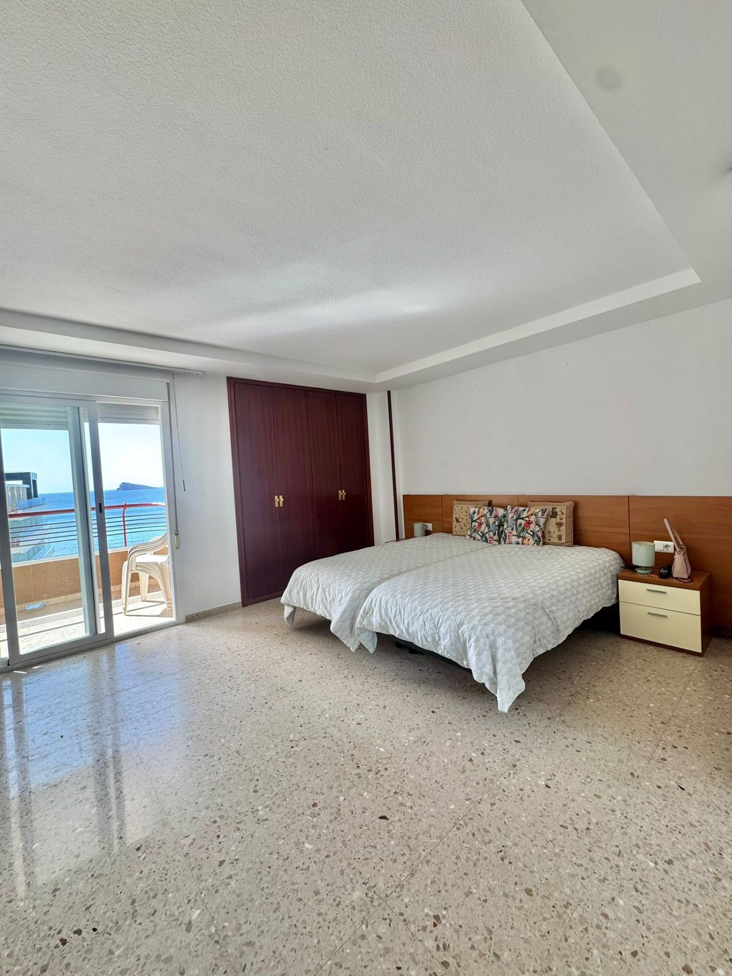 Apartamento con IMPRESIONANTES vistas al mar, Edif. Coblanca 8, playa Levante, Benidorm