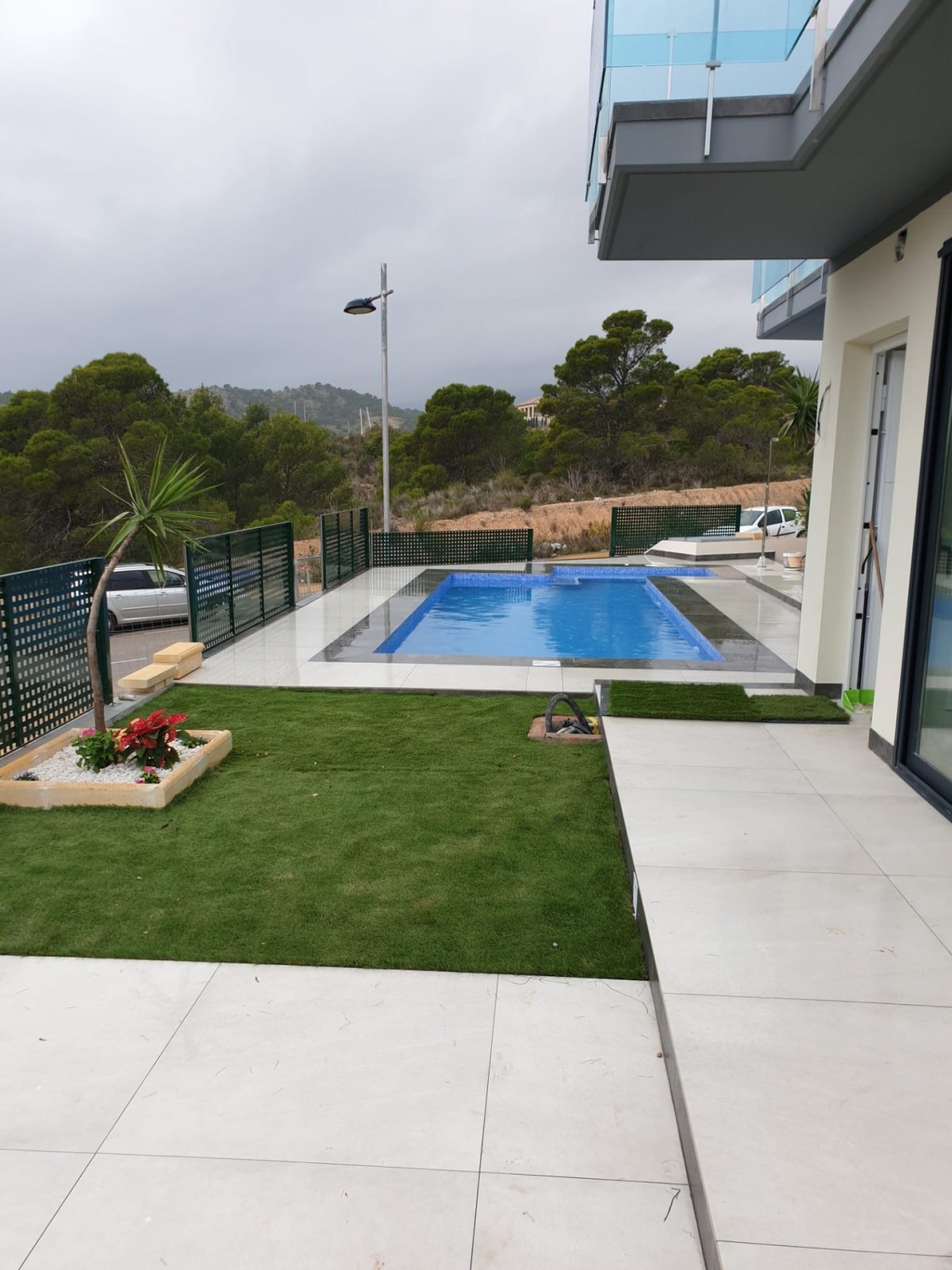 Budget villas with sea views in Finestrat