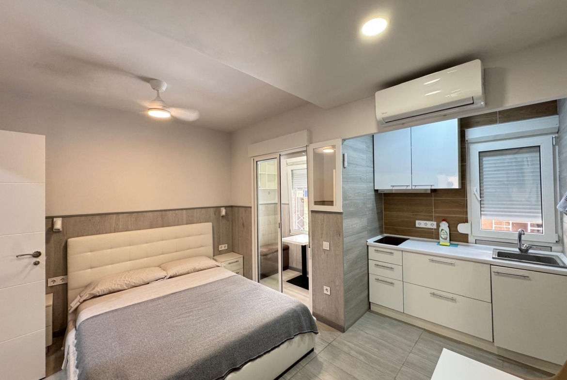 2 BAÑOS. 65 M2. SECADO POR DOS ESTUDIOS PARA ALQUILAR