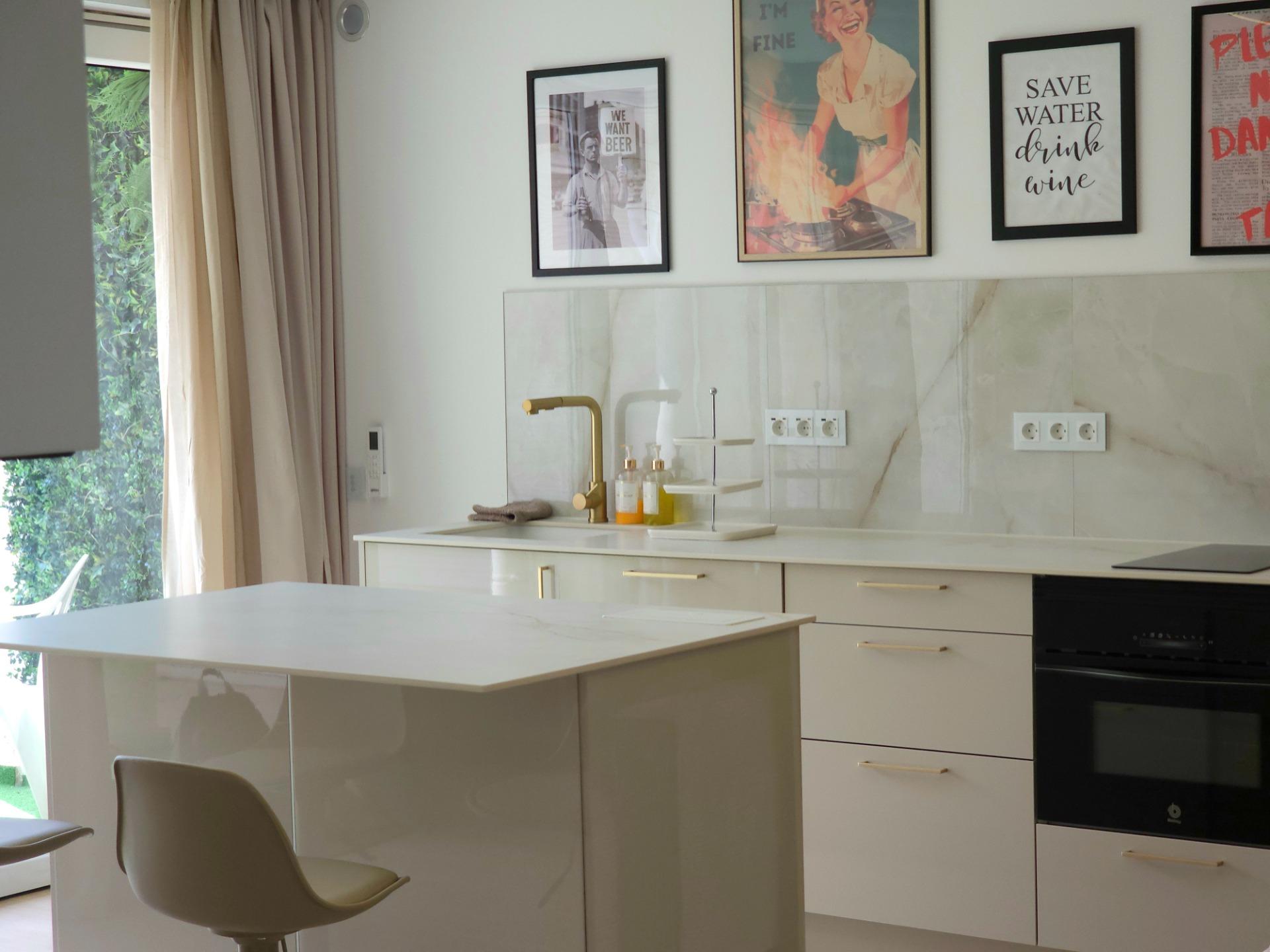 Exclusive Renovated Apartment in La Veleta, Torrevieja – Steps from the Sea