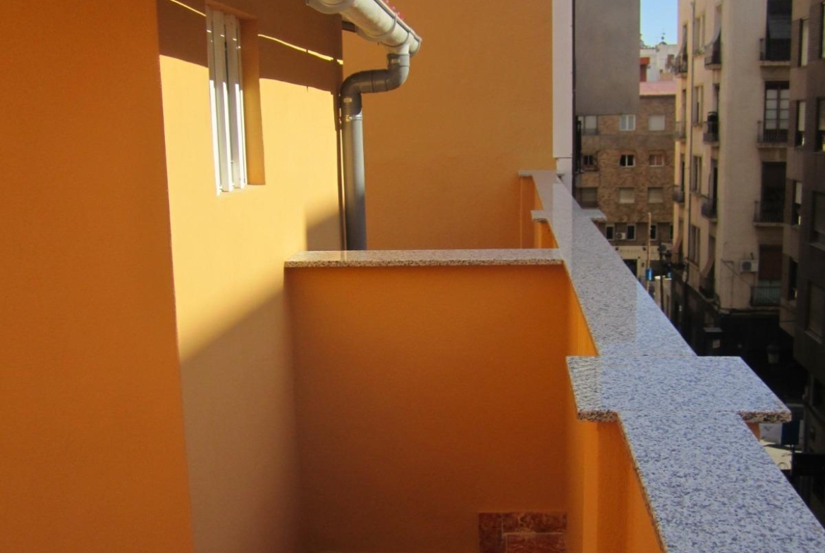 !!OPORTUNIDAD INVERSORES!! MAGNÍFICO EDIFICIO REFORMADO EN PLENO CENTRO DE ALICANTE