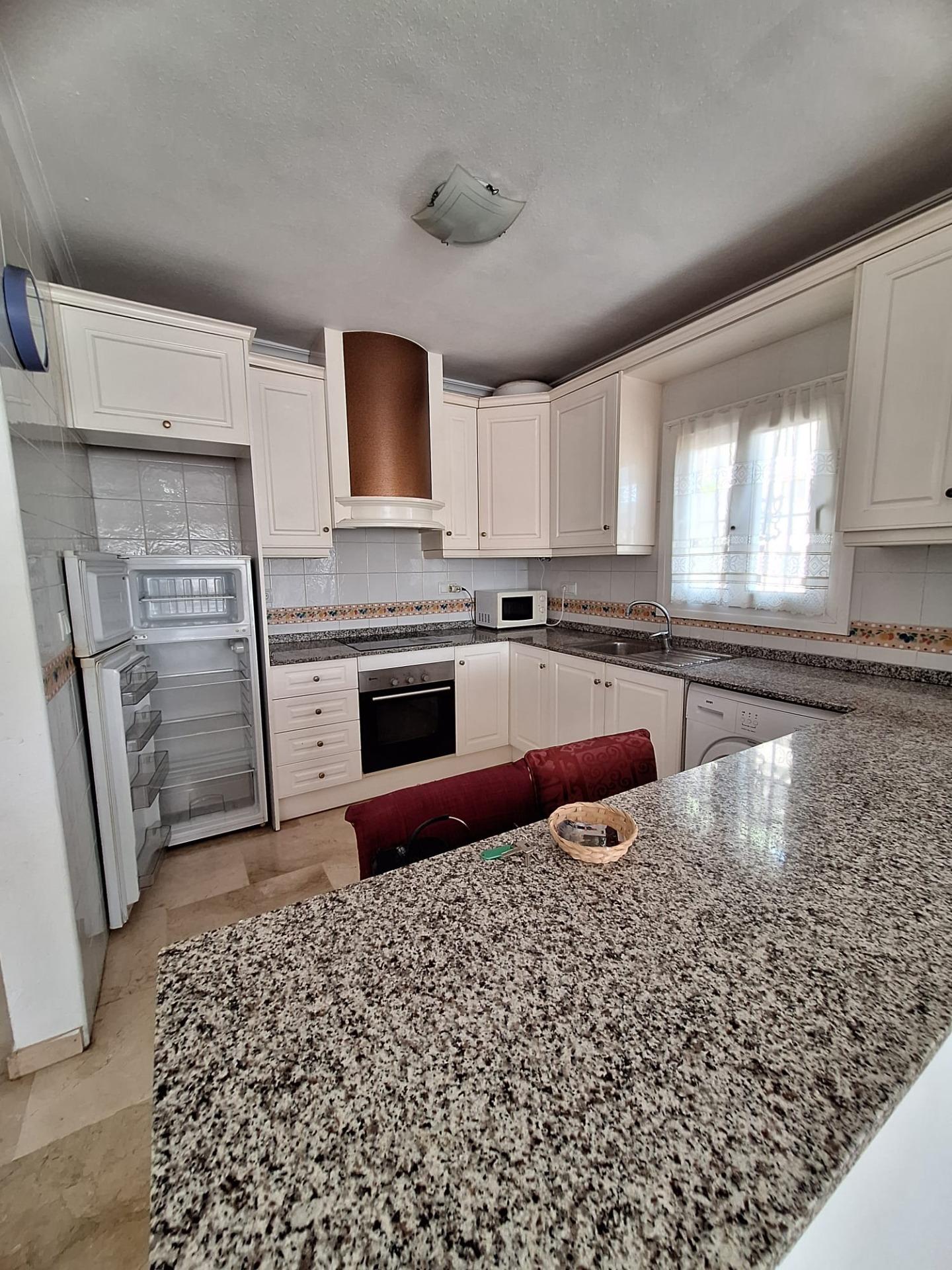 3-4-189 Apartamento en la prestigiosa urbanización Jumilla 3