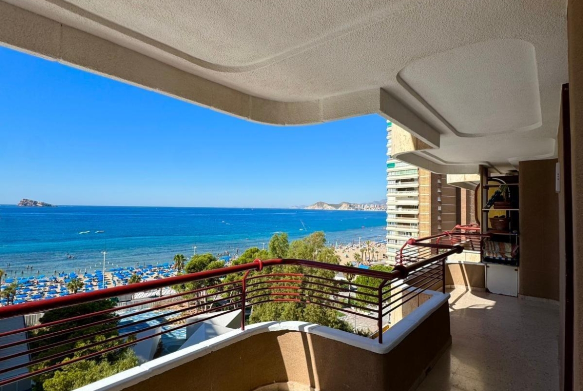 Apartamento con IMPRESIONANTES vistas al mar, Edif. Coblanca 8, playa Levante, Benidorm