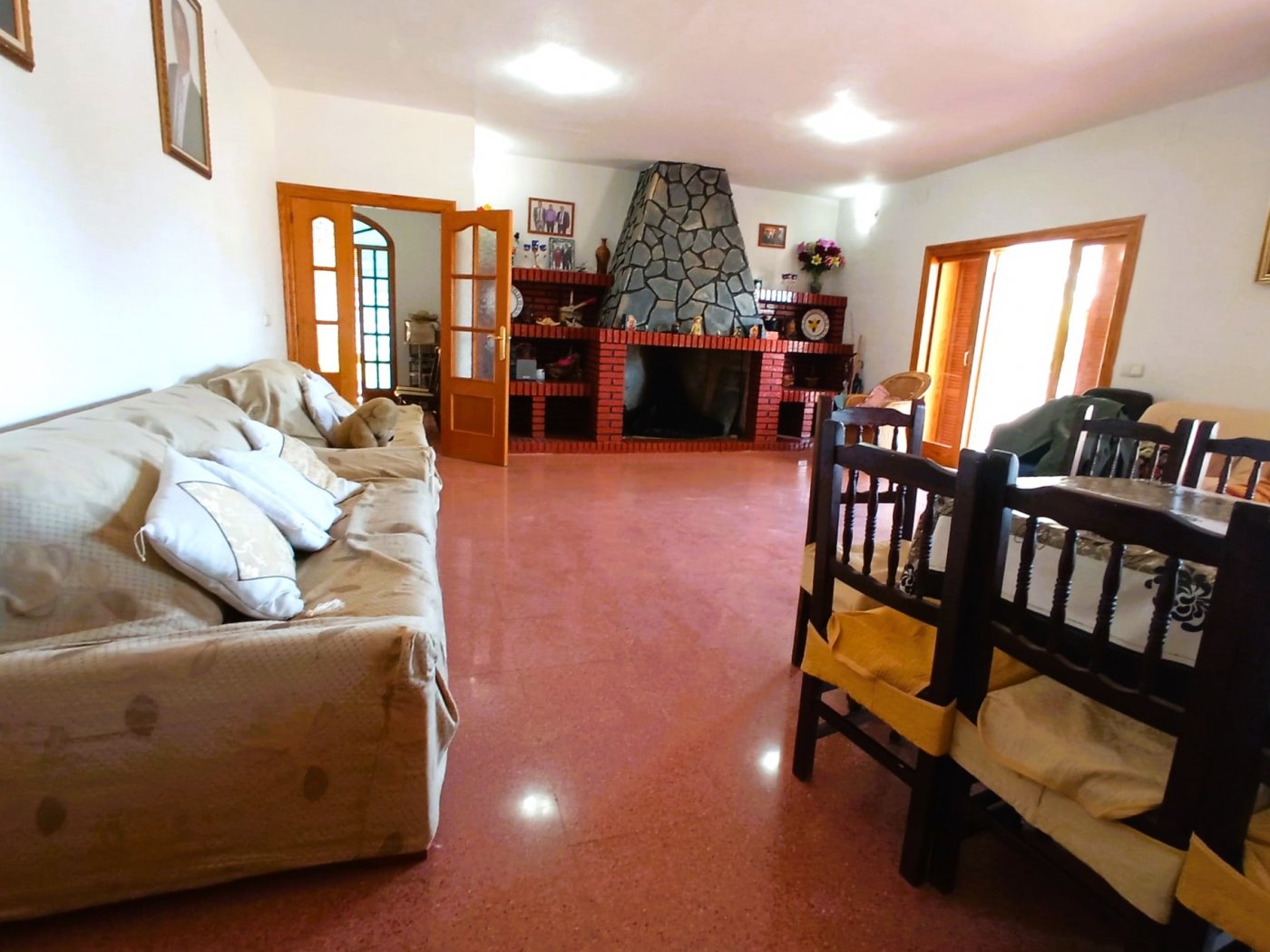 INDEPENDENT VILLA OF 500M2 – LAND OF 10,000M2 NEXT TO BONALBA – MUCHAMIEL