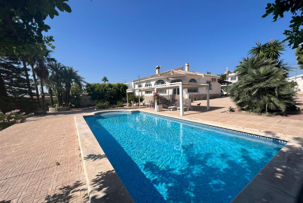 Spectaculaire villa in Ciudad Quesada Rojales gebied met een eigen zwembad en vrij uitzicht