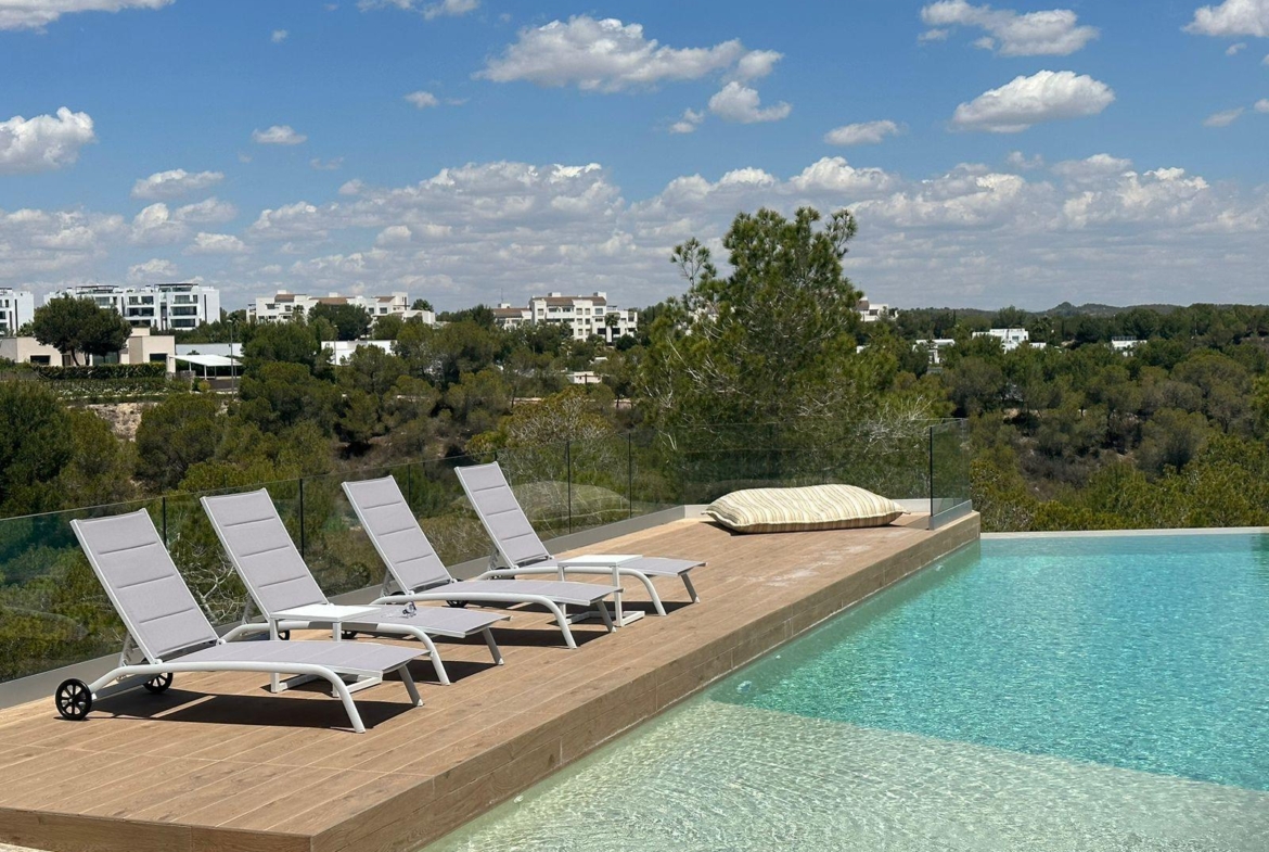 Nieuw appartement te koop in Las Colinas Golf Resort