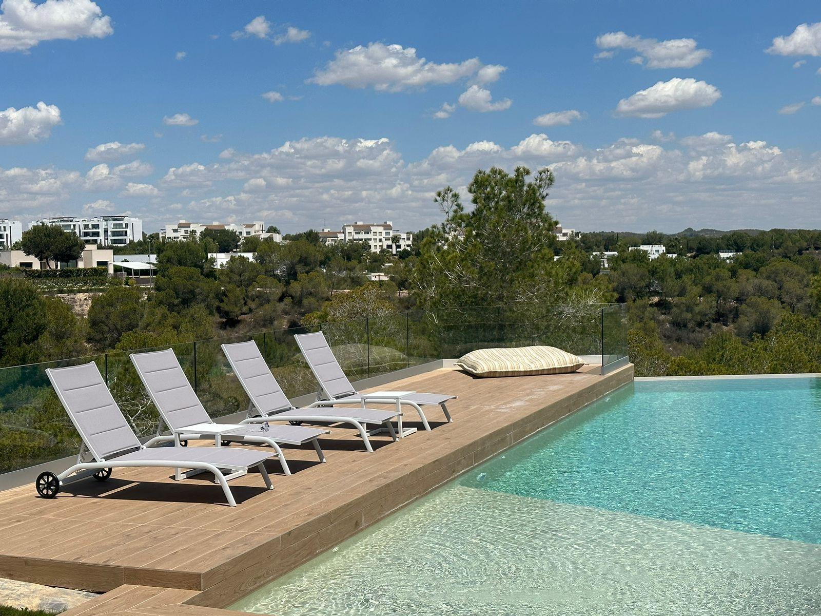 Nieuw appartement te koop in Las Colinas Golf Resort