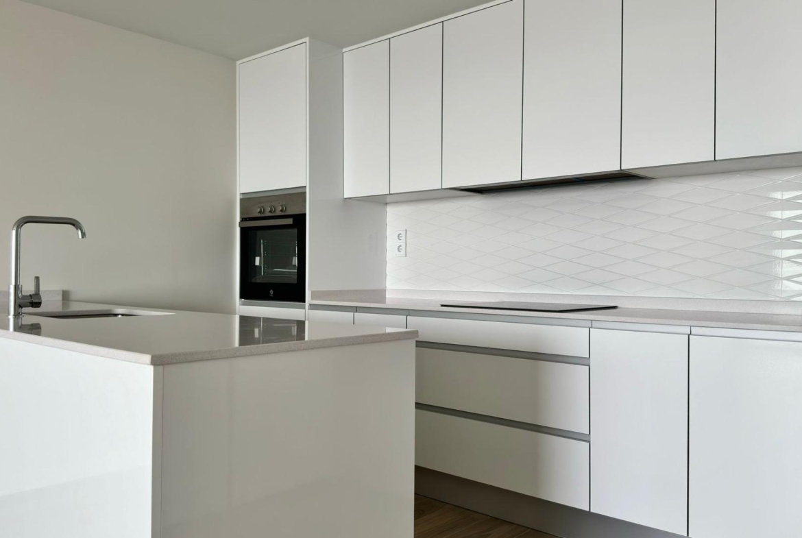 NIEUWE APPARTEMENT MET ZEEZICHTEN