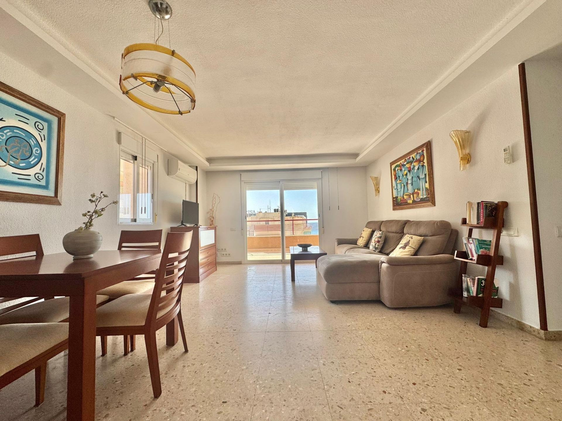 Apartamento con IMPRESIONANTES vistas al mar, Edif. Coblanca 8, playa Levante, Benidorm