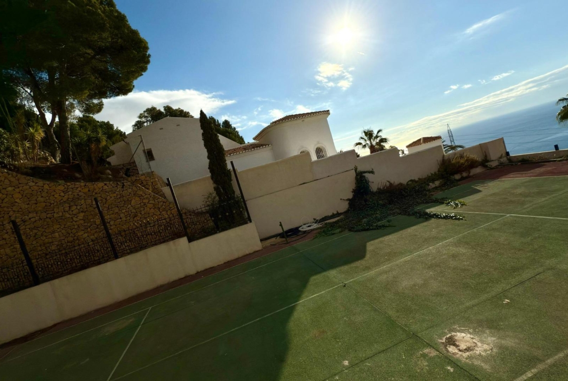Mediterranean Luxury in Altea Hills: Exclusive Property with Spectacular Views and Unique Spaces