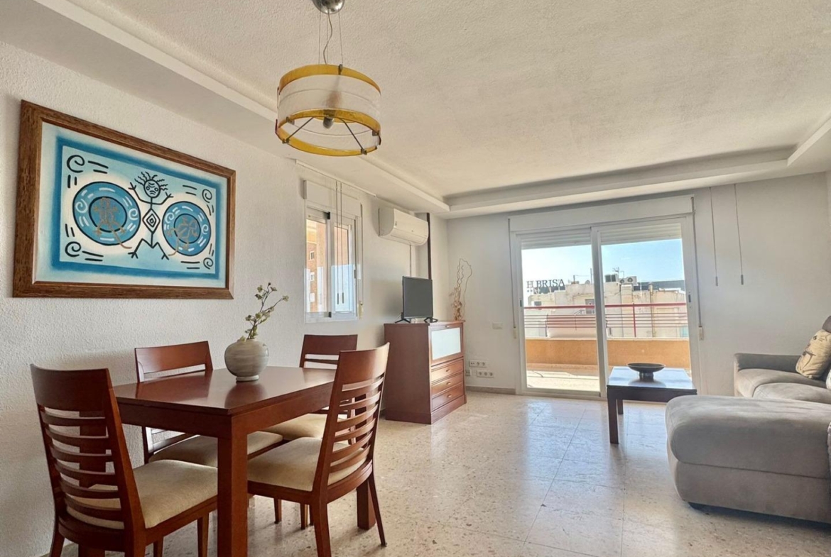 Apartamento con IMPRESIONANTES vistas al mar, Edif. Coblanca 8, playa Levante, Benidorm