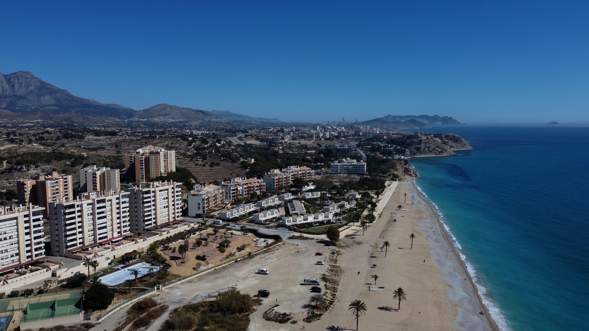 Magnificent apartment with stunning sea views