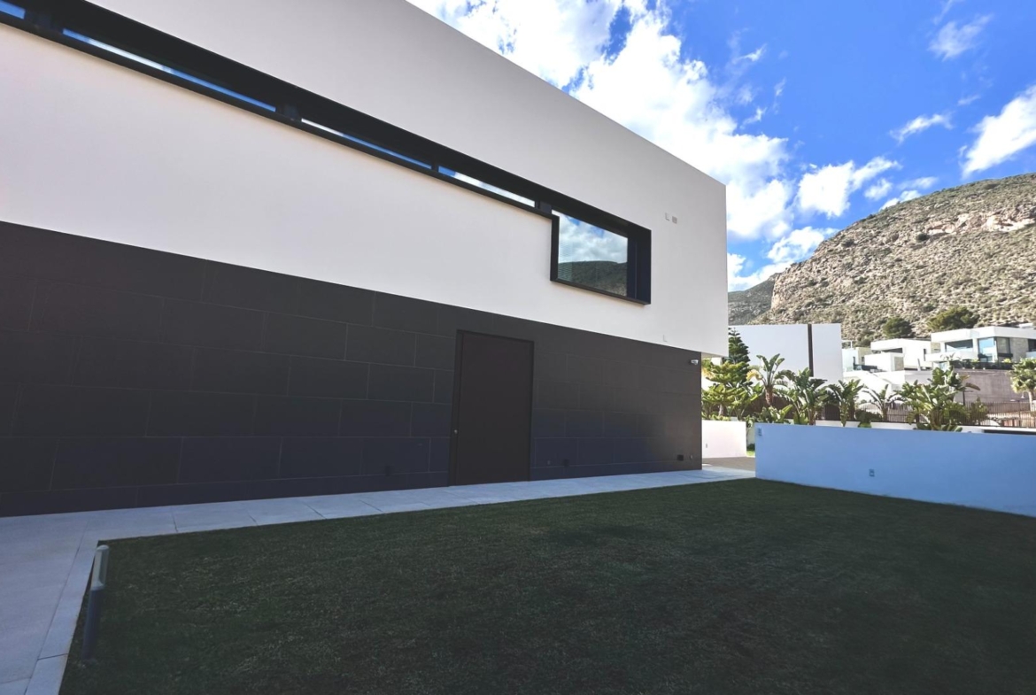 Unique Villa in Sierra Cortina
