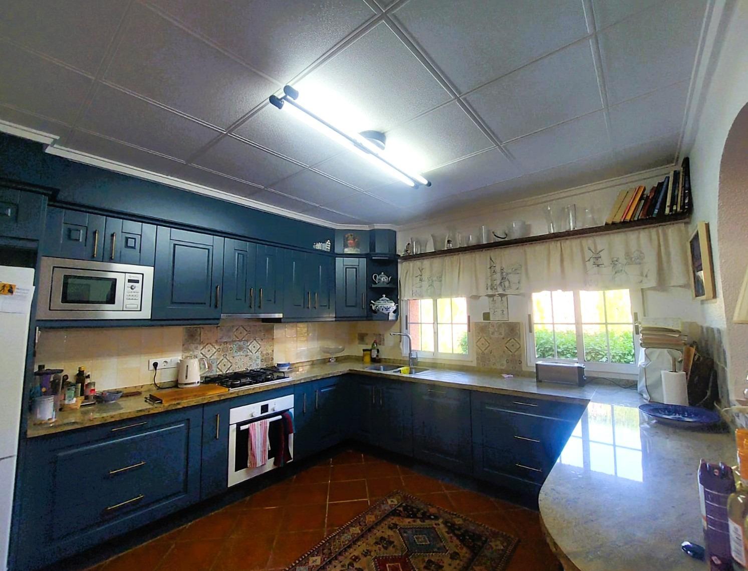 3-43-25 Charming mediterranean villa