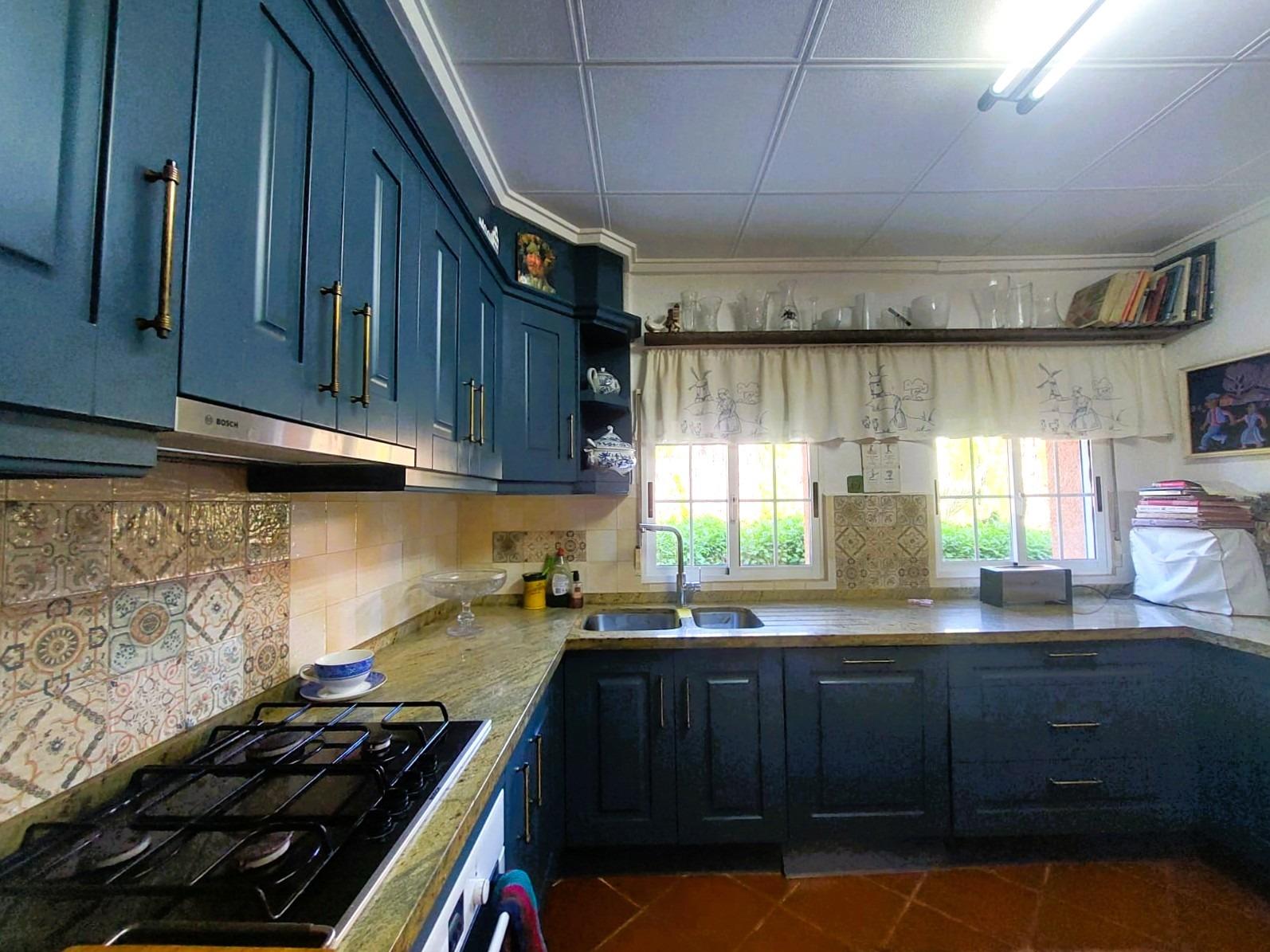 3-44-24 Charming mediterranean villa