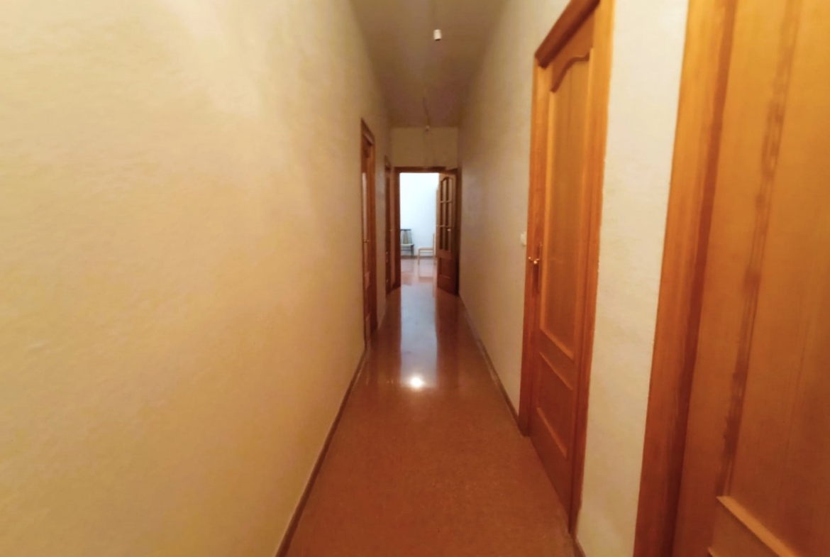 INDEPENDENT VILLA OF 500M2 – LAND OF 10,000M2 NEXT TO BONALBA – MUCHAMIEL