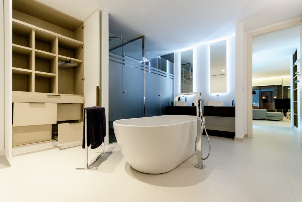 NEW CONSTRUCTION VILLAS 250 m FROM THE BEACH IN CAMPOAMOR