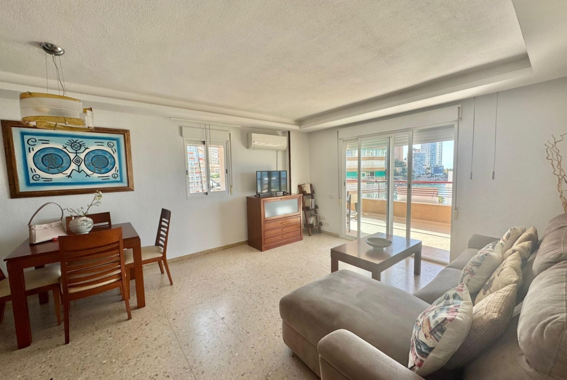 Apartamento con IMPRESIONANTES vistas al mar, Edif. Coblanca 8, playa Levante, Benidorm