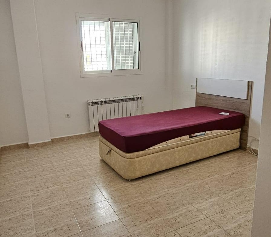 ORIHUELA COSTA EXCLUSIVA: ZENIAMAR 3, 4 HABS AMPLIO JARDIN PISCINA COM 320.000 EUROS!