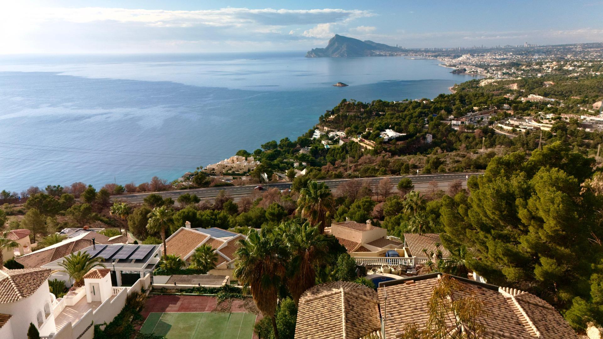 3-5-119 Mediterranean Luxury in Altea Hills: Exclusive Property with Spectacular Views and Unique Spaces