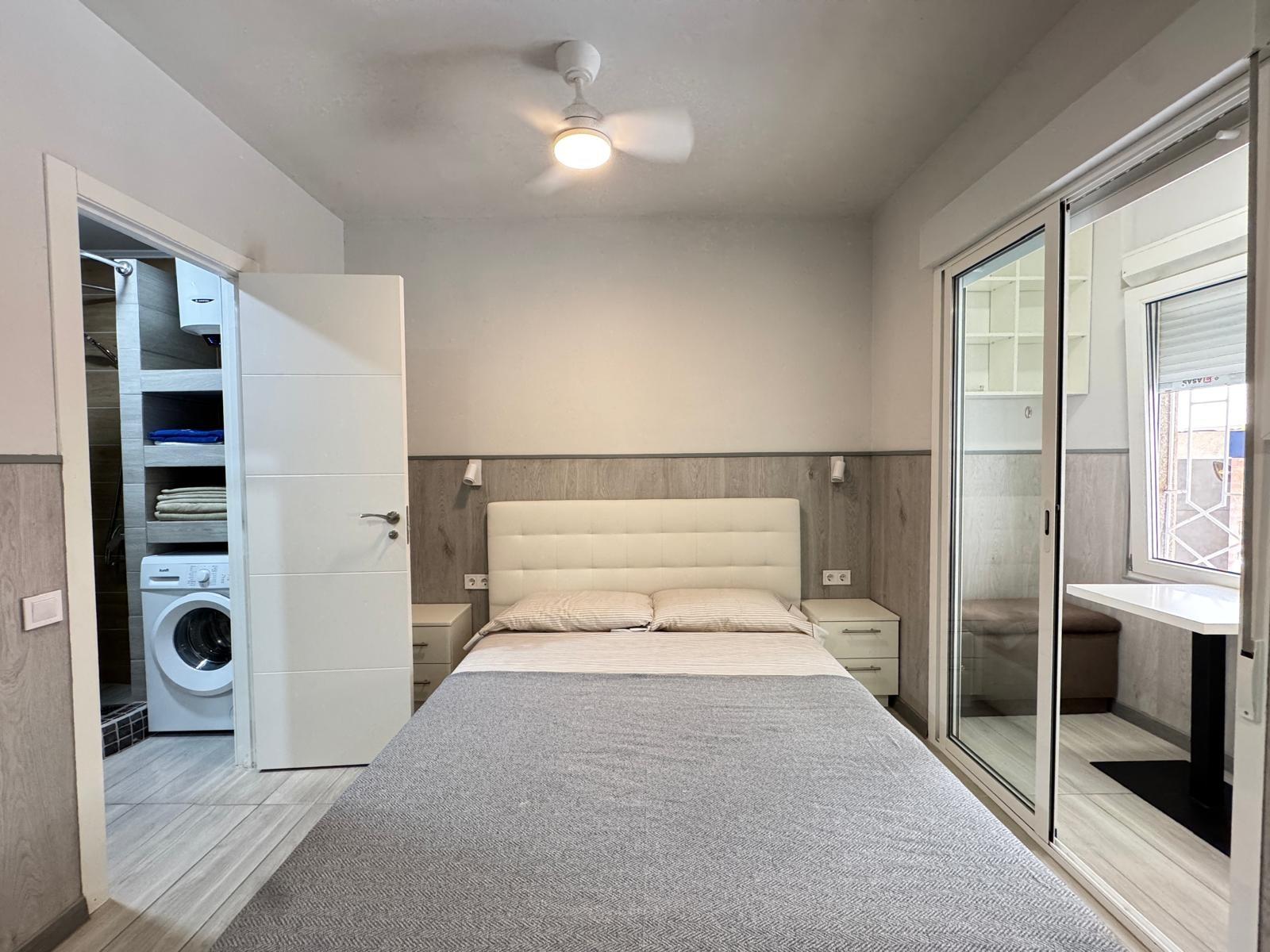 2 BAÑOS. 65 M2. SECADO POR DOS ESTUDIOS PARA ALQUILAR