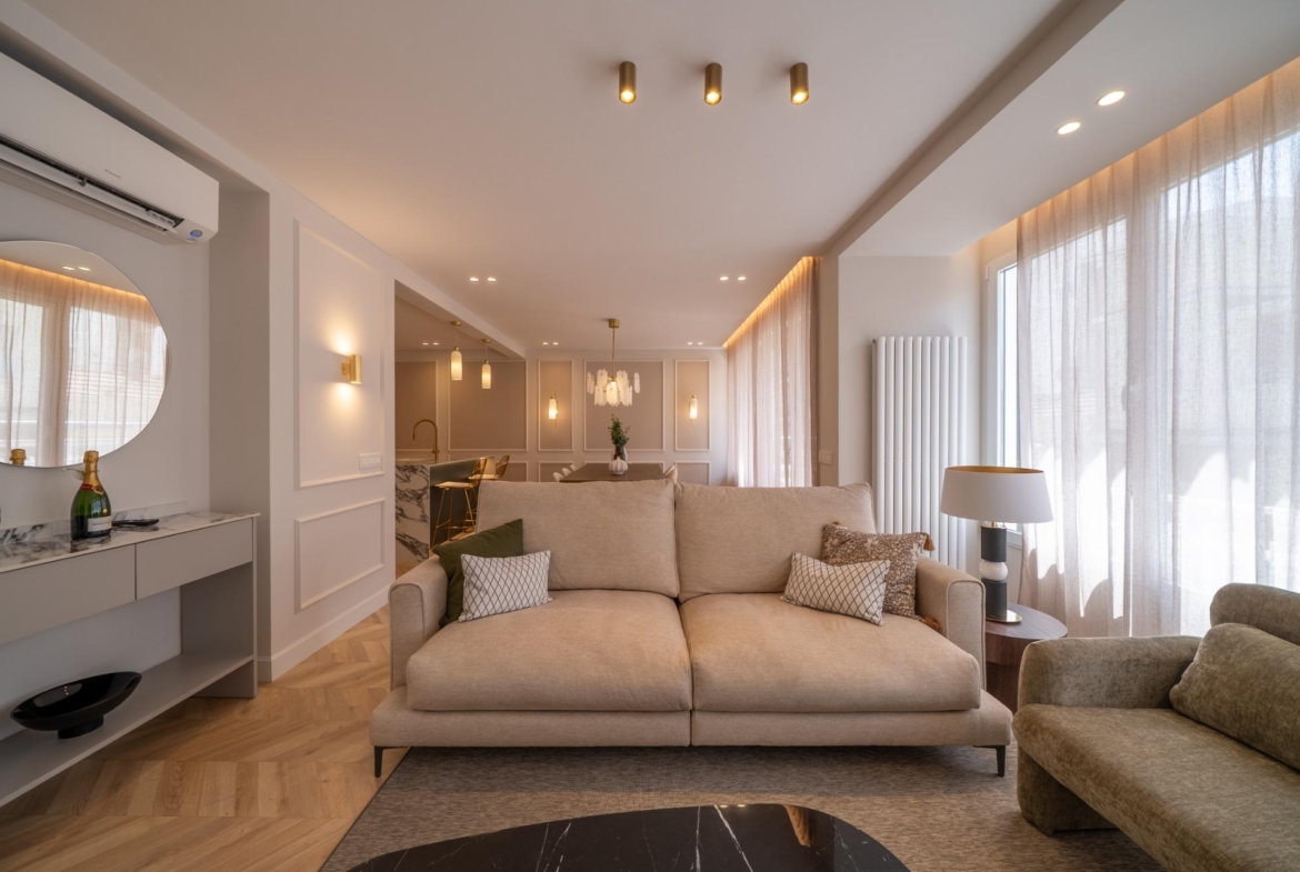 LUXURY HOUSING IN GOYA WITH PARKING SPACE