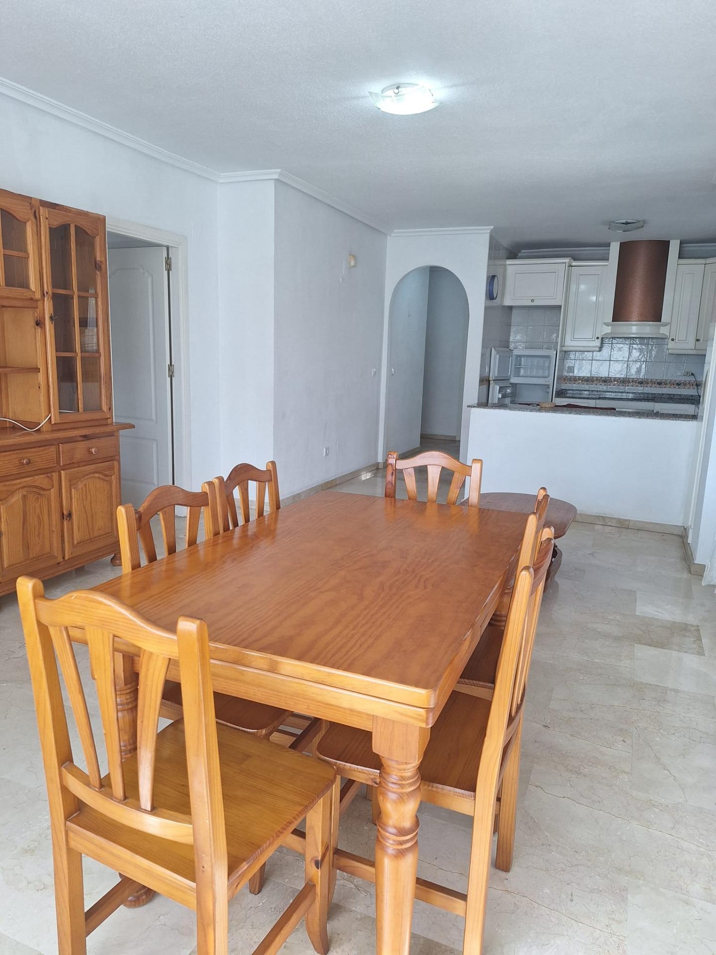 3-5-188 Apartamento en la prestigiosa urbanización Jumilla 3
