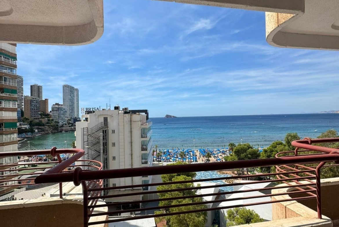 Apartamento con IMPRESIONANTES vistas al mar, Edif. Coblanca 8, playa Levante, Benidorm