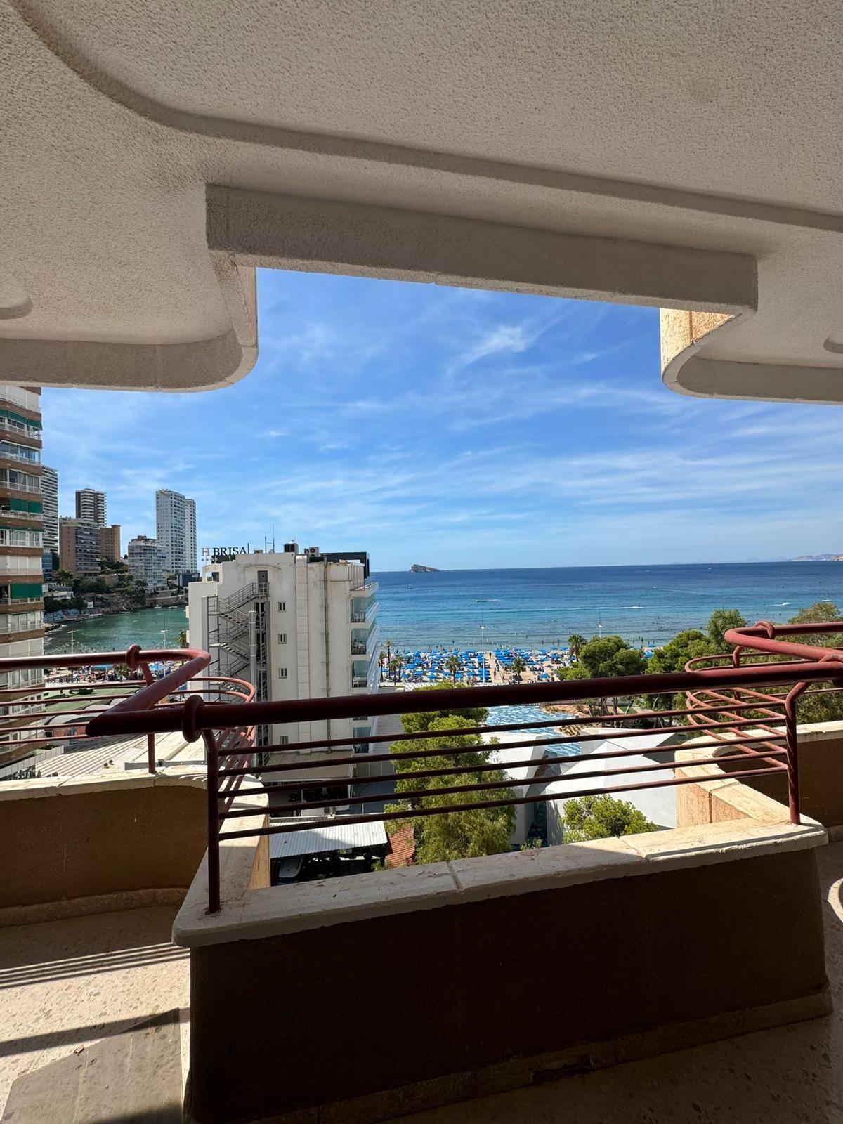 Apartamento con IMPRESIONANTES vistas al mar, Edif. Coblanca 8, playa Levante, Benidorm