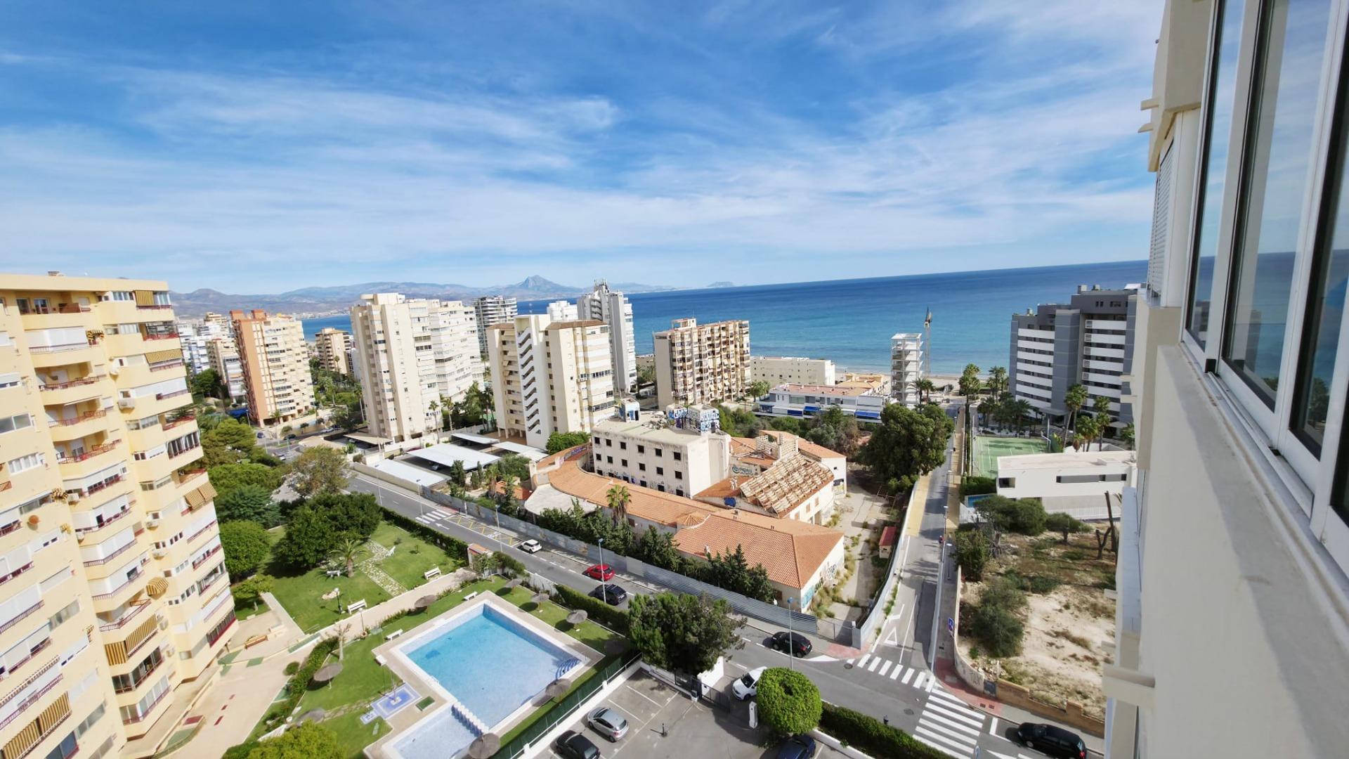 PRECIOSO PISO CON VISTAS AL MAR ESPECTACULARES EN CABO HUERTAS ALICANTE