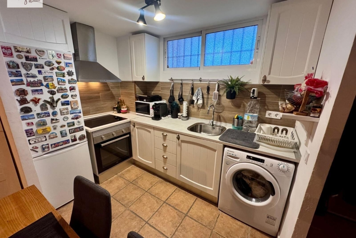 Se vende piso al lado del mar