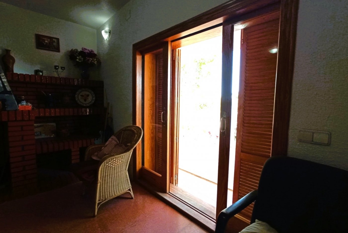 INDEPENDENT VILLA OF 500M2 – LAND OF 10,000M2 NEXT TO BONALBA – MUCHAMIEL