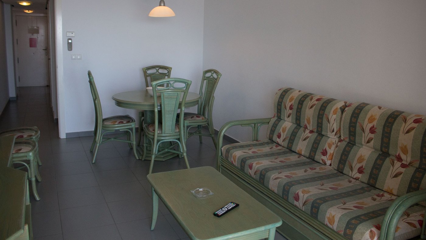 Apartamento de 2 dormitorios en primera línea de playa