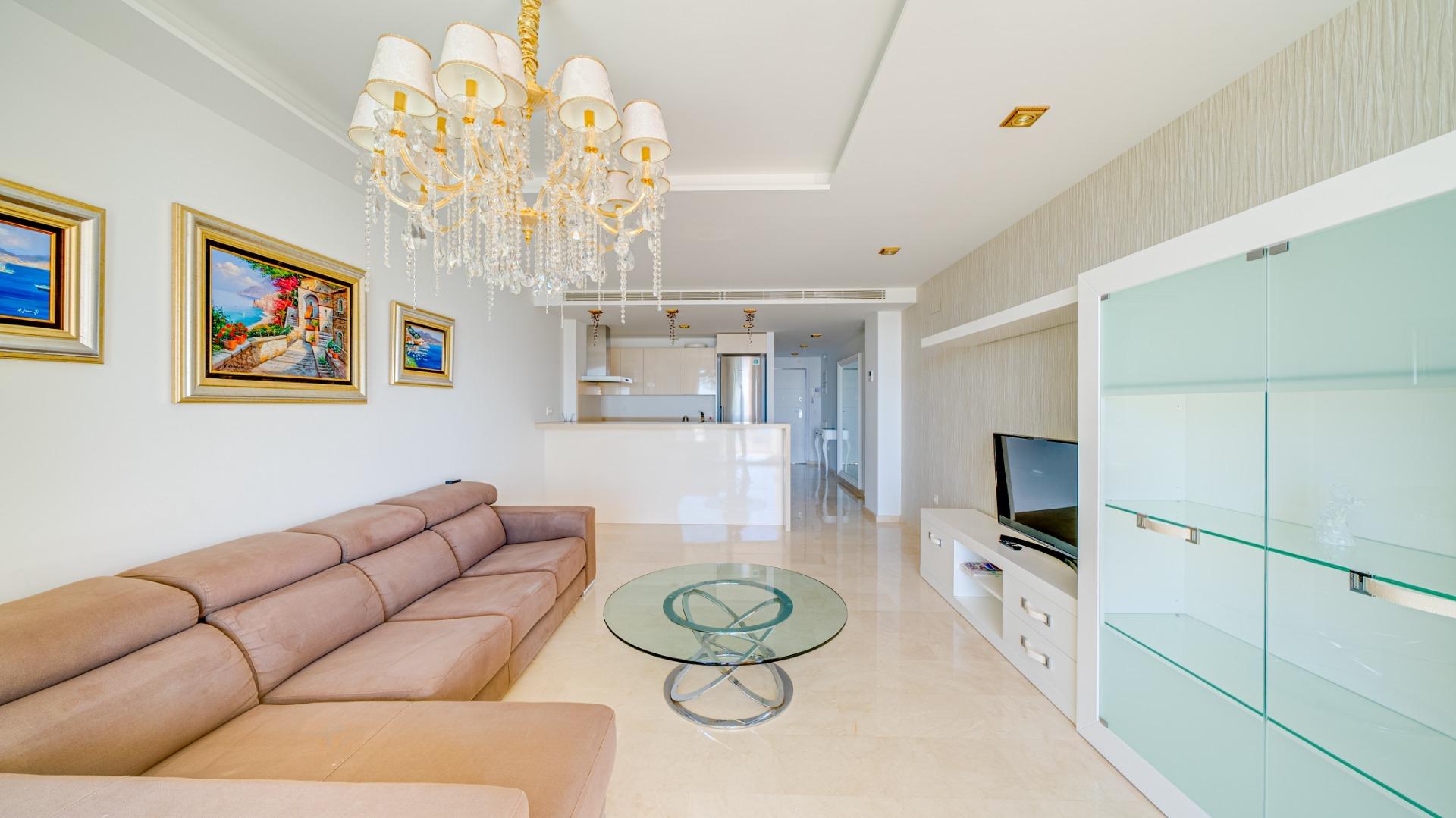 Magnificent apartment with stunning sea views