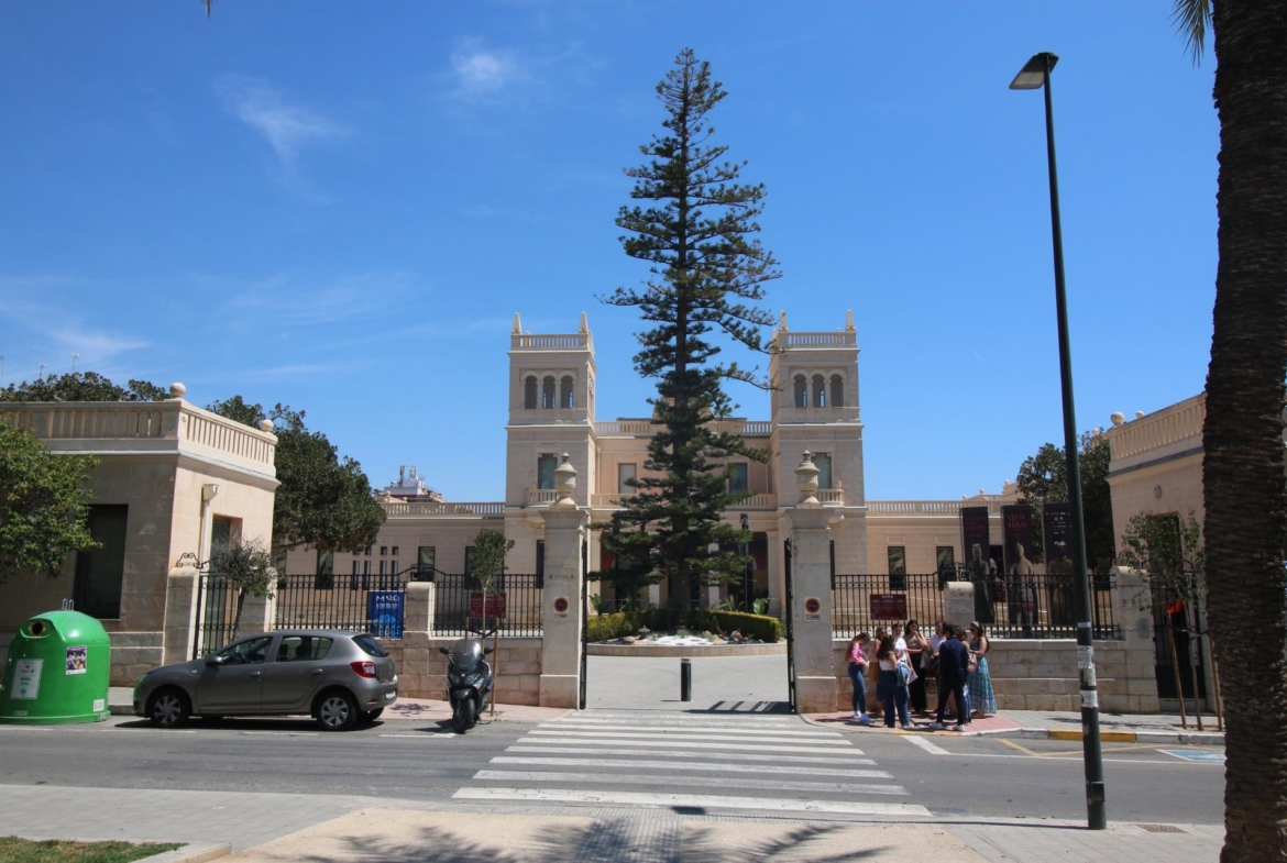 EDIFICIO EN VENTA EN ALICANTE – PLA DEL BON REPOS