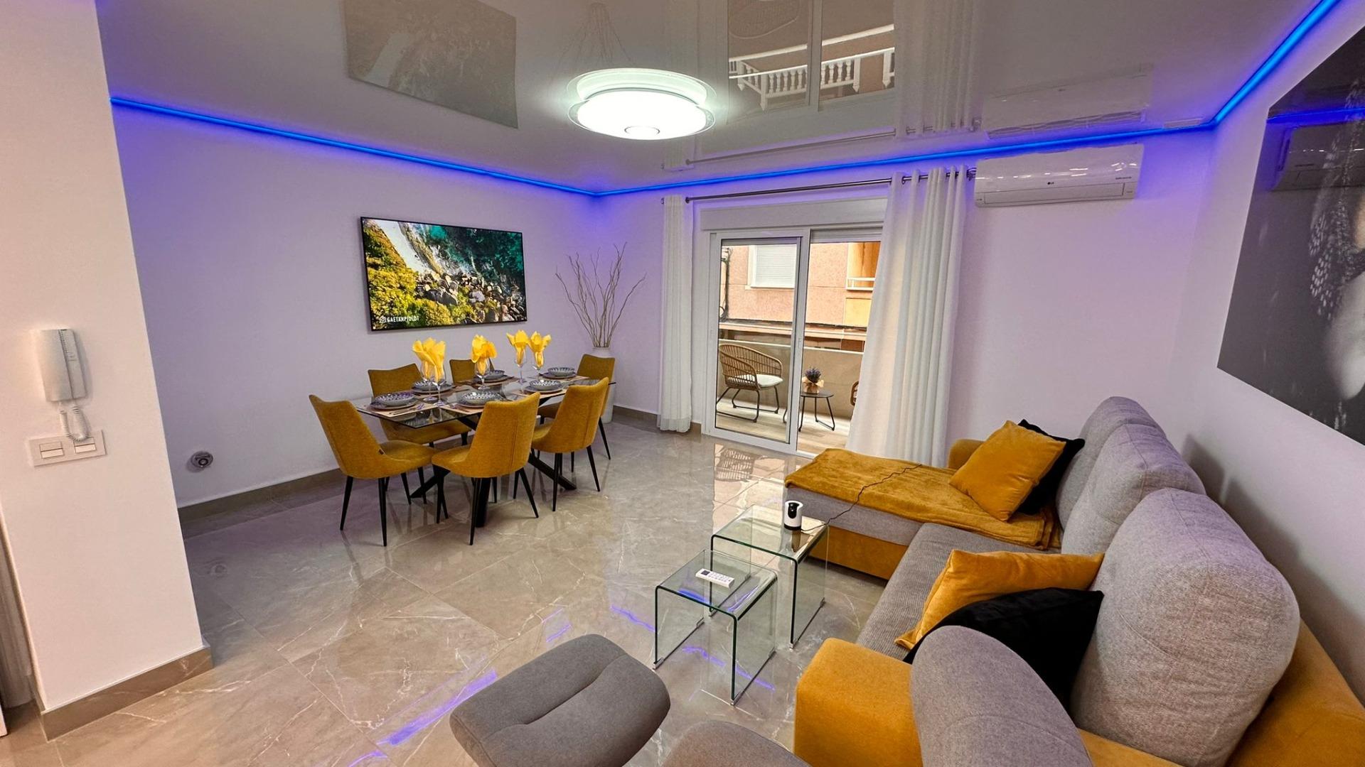 Apartamento reformado en Torrevieja conlicencia turistica