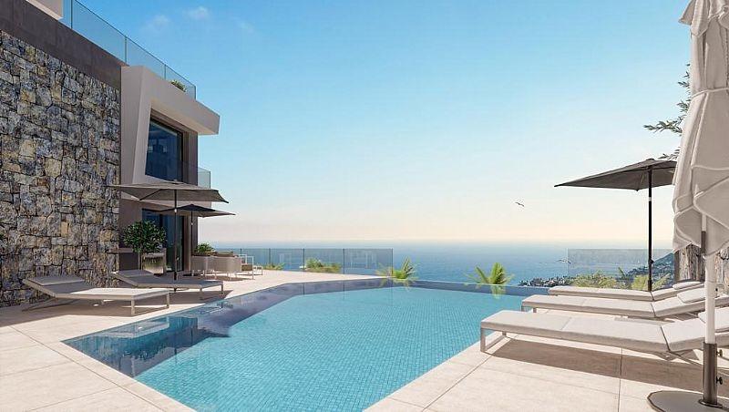 Luxury villa with private pool and sea views