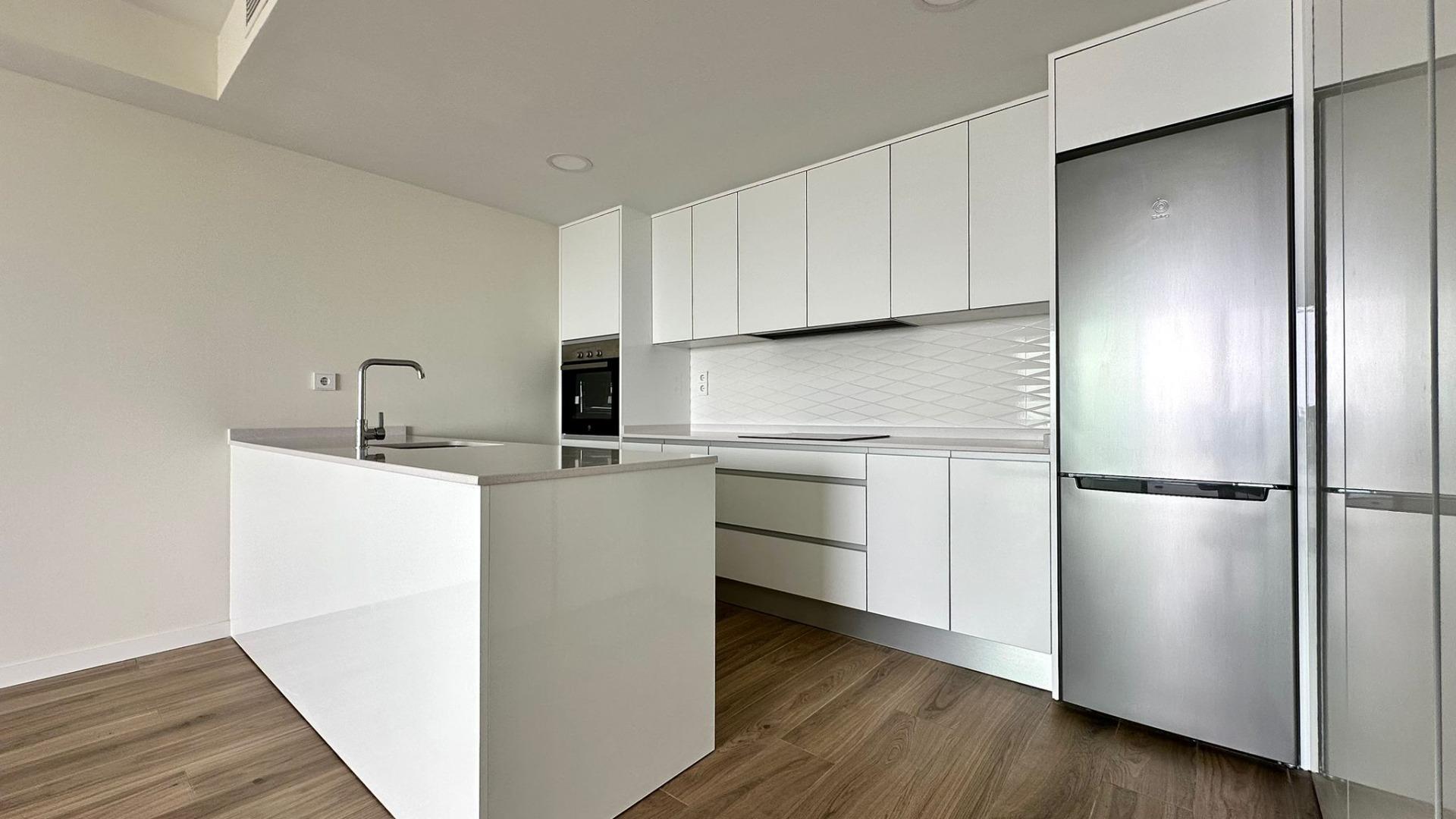 NIEUWE APPARTEMENT MET ZEEZICHTEN