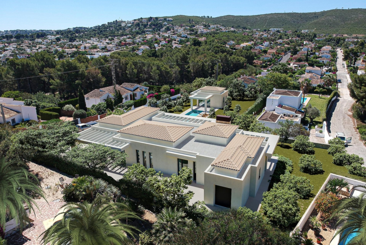 Luxury villa with private pool