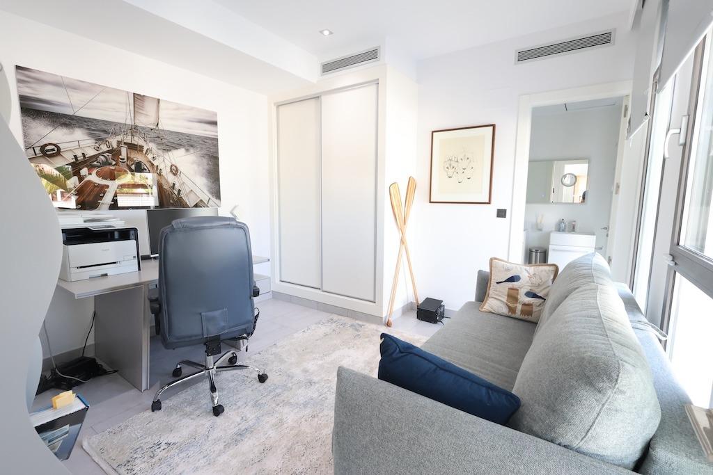 VILLA DE LUJO DE 5 DORM. 6 BAÑOS. EN MONTE OLIMPO JÁVEA.