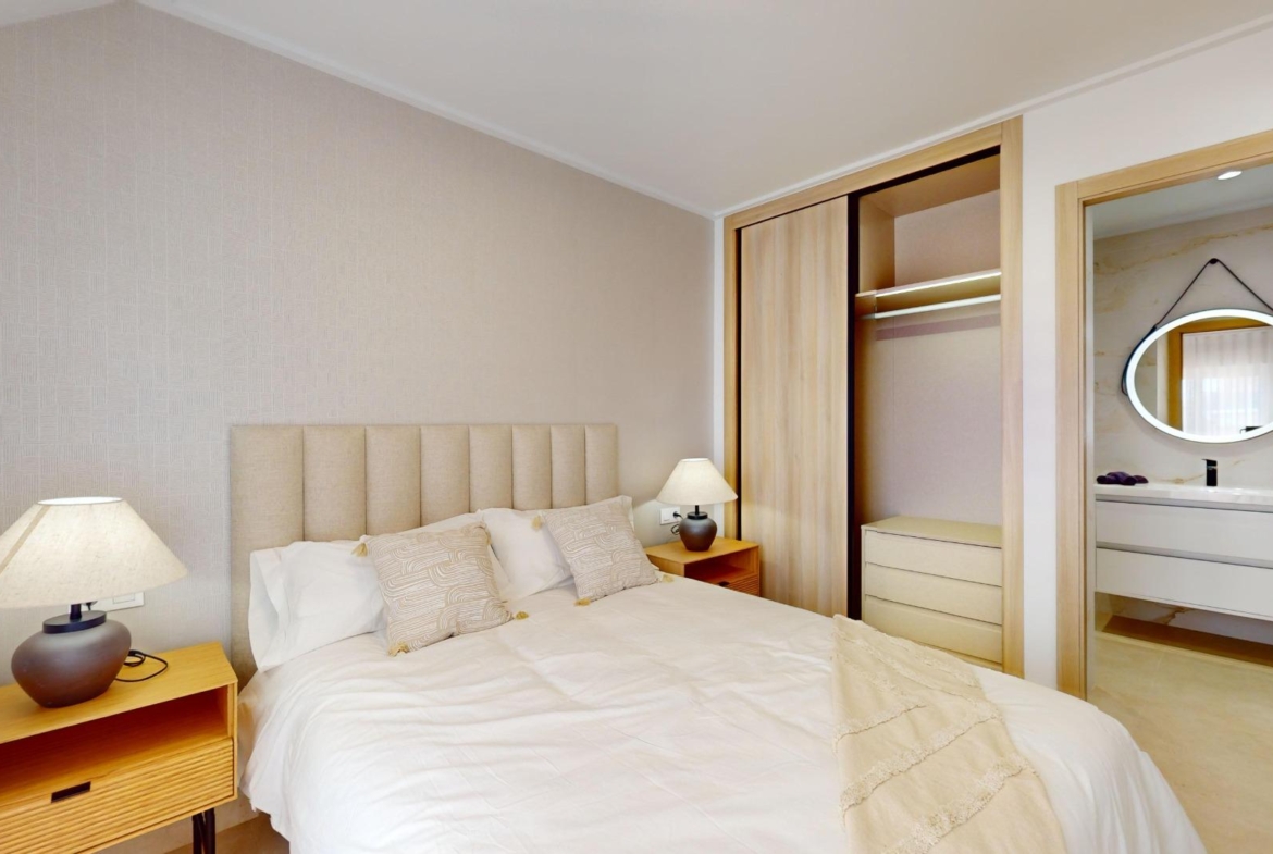 APARTAMENTOS DE OBRA NUEVA EN PILAR DE LA HORADADA CON GARAJE INCLUIDO. 100 M2.TERRAZAS DE 25 M2. 3 DORM. 2 BAÑOS. PISCINA.