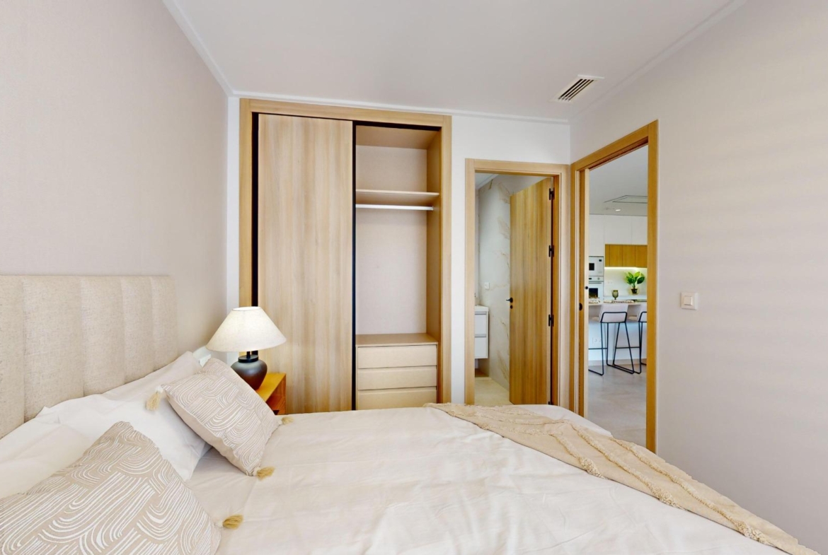 APARTAMENTOS DE OBRA NUEVA EN PILAR DE LA HORADADA CON GARAJE INCLUIDO. 100 M2.TERRAZAS DE 25 M2. 3 DORM. 2 BAÑOS. PISCINA.