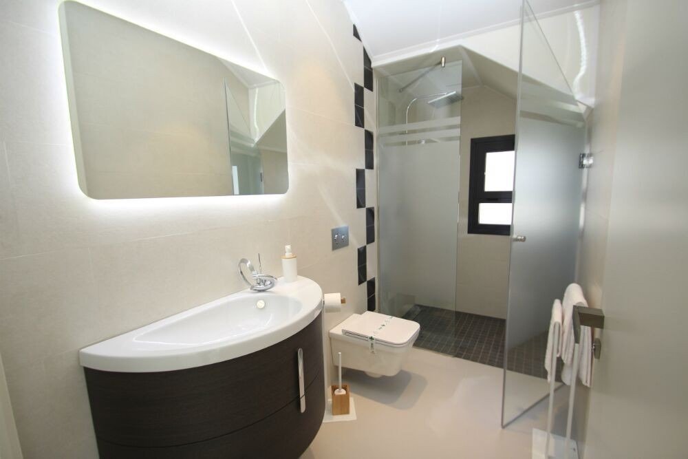 NEW CONSTRUCTION VILLAS 250 m FROM THE BEACH IN CAMPOAMOR