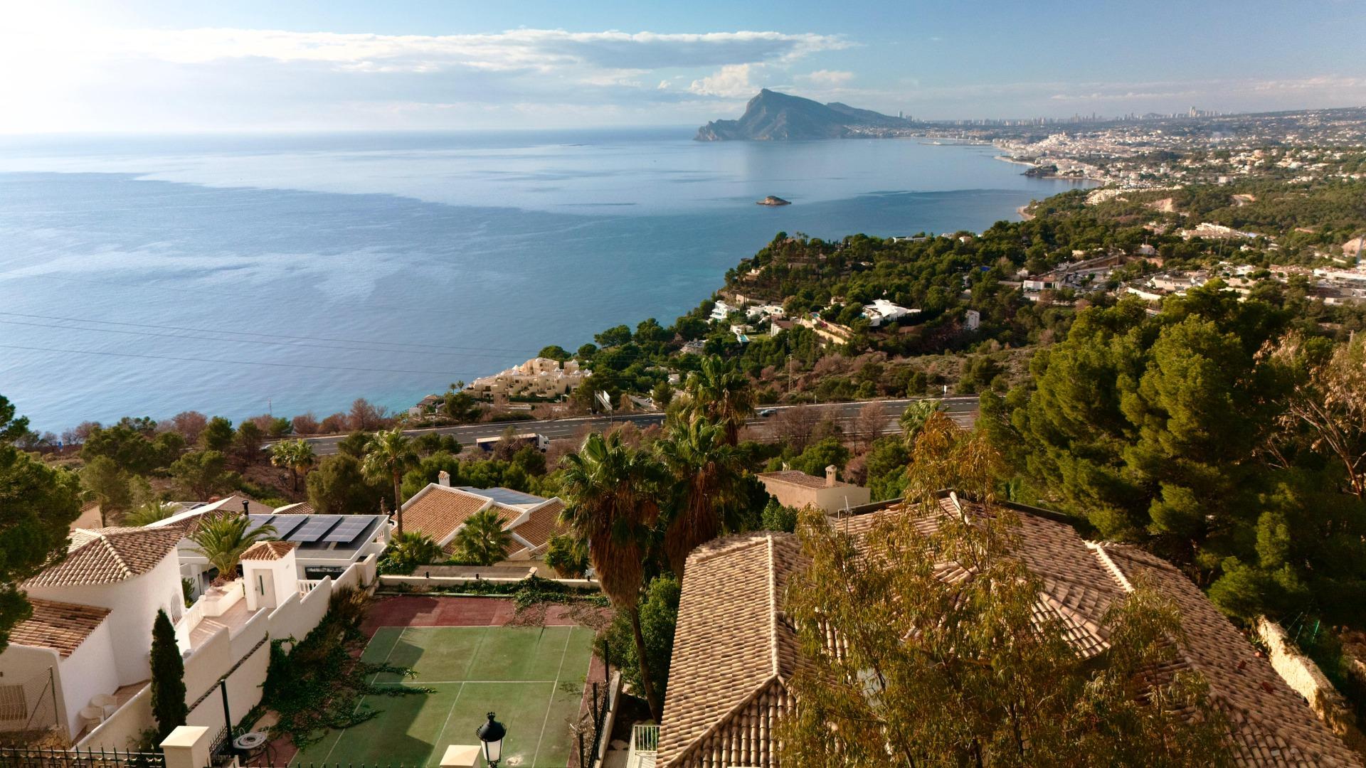 3-6-117 Mediterranean Luxury in Altea Hills: Exclusive Property with Spectacular Views and Unique Spaces