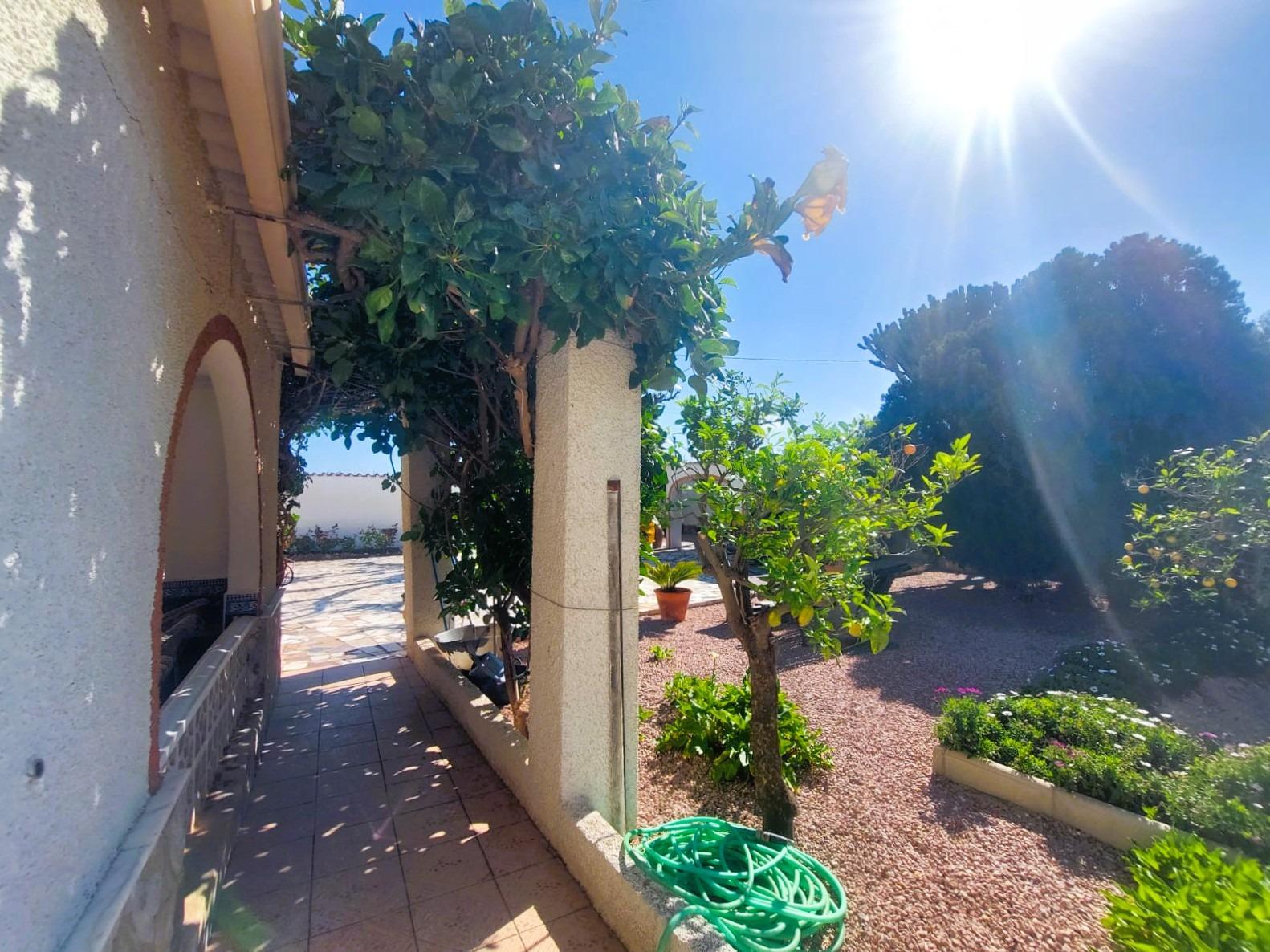3-6-150 Charming mediterranean villa