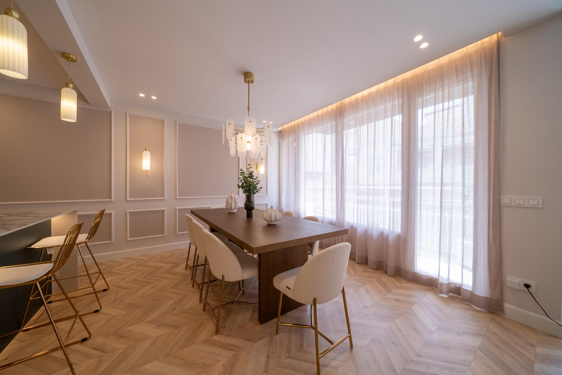 LUXURY HOUSING IN GOYA WITH PARKING SPACE
