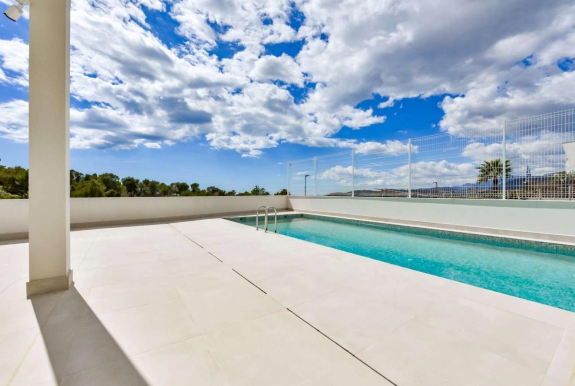 Nieuw gebouwde villa in Golf Bahía Luxe, ruimte en energie-efficiëntie
